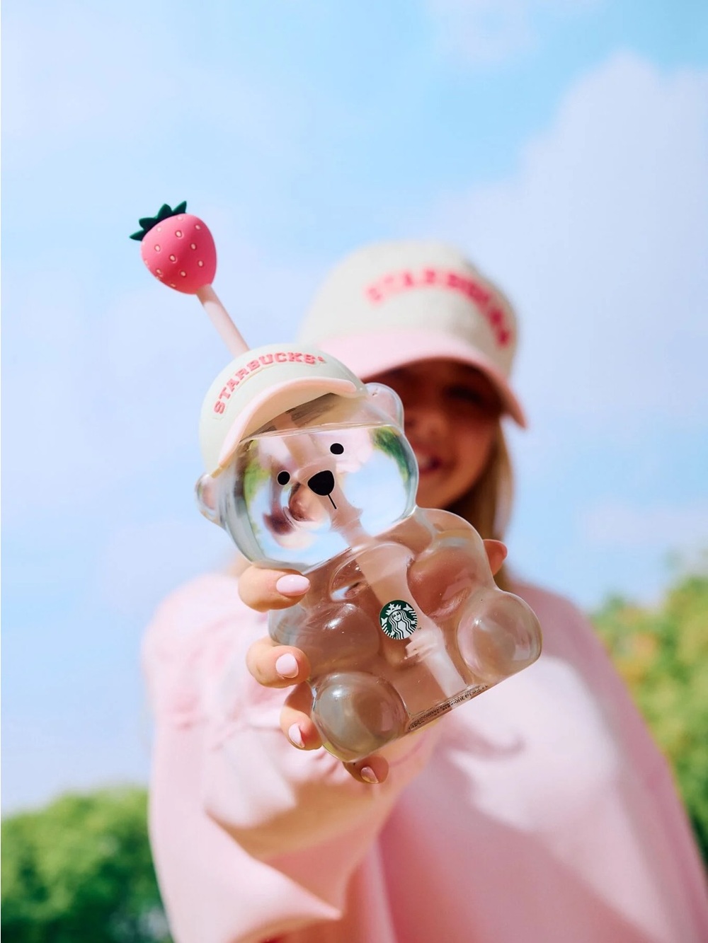 Limited edition Starbucks Clear Bear Cup with Pink Strawberry Straw - Kids Toys